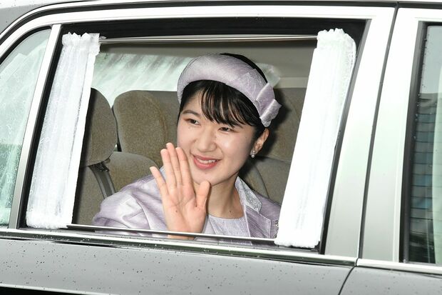 9月11日、紀子さまの60歳の誕生日のお祝いの挨拶のため赤坂御所を訪れた愛子さま