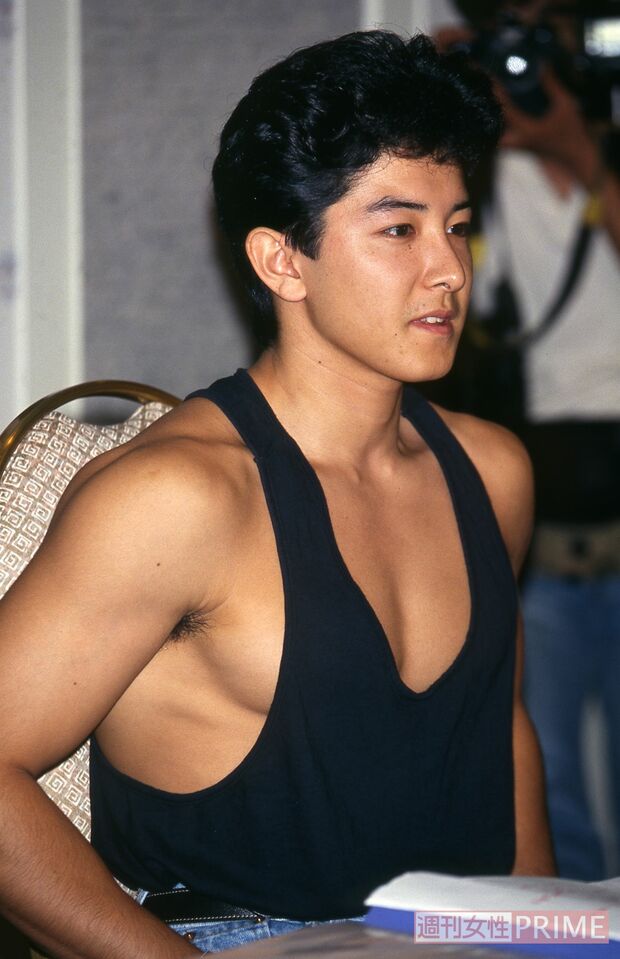 大々的に開いたデビュー会見。野球選手を夢見た青年が芸能界デビューした瞬間