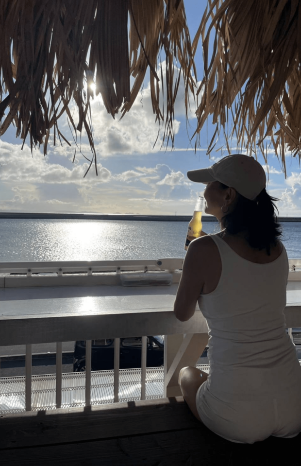 7月に母と客船クルーズで旅をして、その途中で沖縄に。6時間ほどしか滞在しませんでしたが、海に入ったり、ソーキそばを食べたり楽しみました