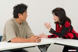対談中の原田龍二（左）と中村玉緒（右）　撮影／伊藤和幸