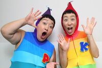 園児たちの間で大ブレイクの「エビカニクス」って? 生みの親・ケロポンズを直撃!