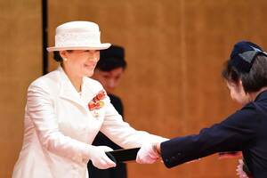 『フローレンス・ナイチンゲール記章』の授与式で(8月7日)