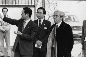 右から2人目がチェーンストア経営の師・渥美さん。店を見に来て「なってない!」と帰ってしまうことも