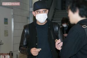 2018年3月、直撃取材に応じるコロコロチキチキペッパーズ・ナダル