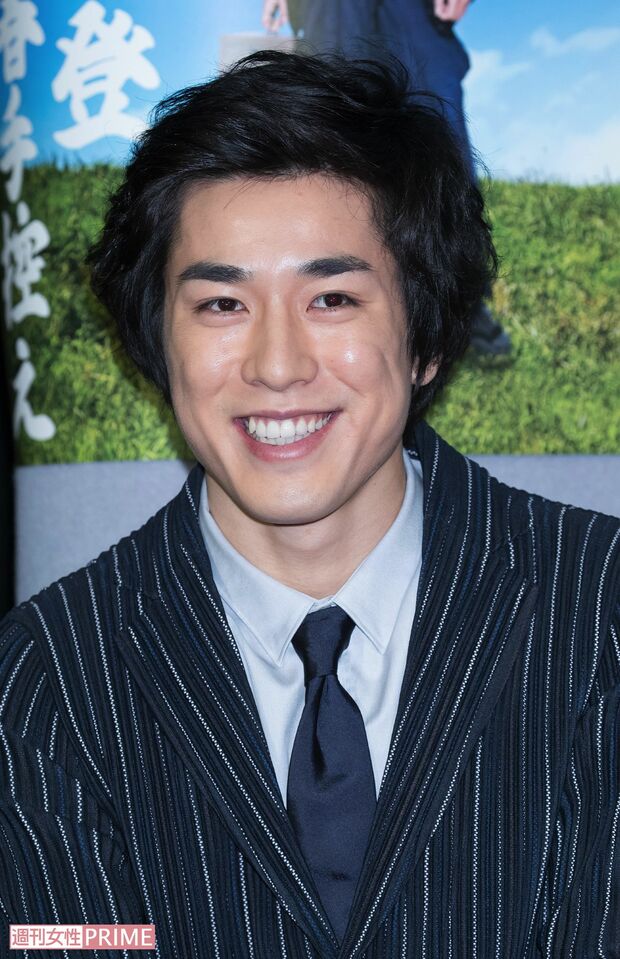 かつての愚行が次々と明らかに