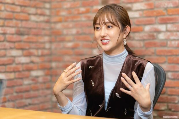 菊地亜美　撮影／佐藤靖彦