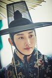 『雲が描いた月明り』で甘いセリフをささやく高潔男子・ユンソンを演じたジニョン　Licensed by KBS Media Ltd. (c) Love in Moonlight SPC All rights reserved