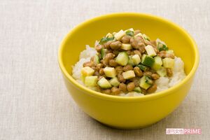 プロセスチーズときゅうり　撮影／伊藤和幸　調理／八木佳奈