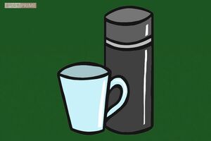 水筒とマグカップ(イメージです)