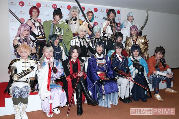 『第69回NHK紅白歌合戦』に出場したミュージカル『刀剣乱舞』の刀剣男士たち