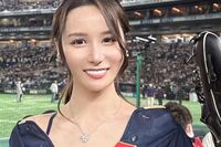 「TPOわきまえろ」WBC韓国戦で“胸元全開”応援が物議のインフルエンサー“ゆいぱん”に直撃!「私もいち野…