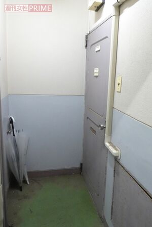 犯行現場となった高円寺の自宅。築48年で家賃は4万円ほどだった