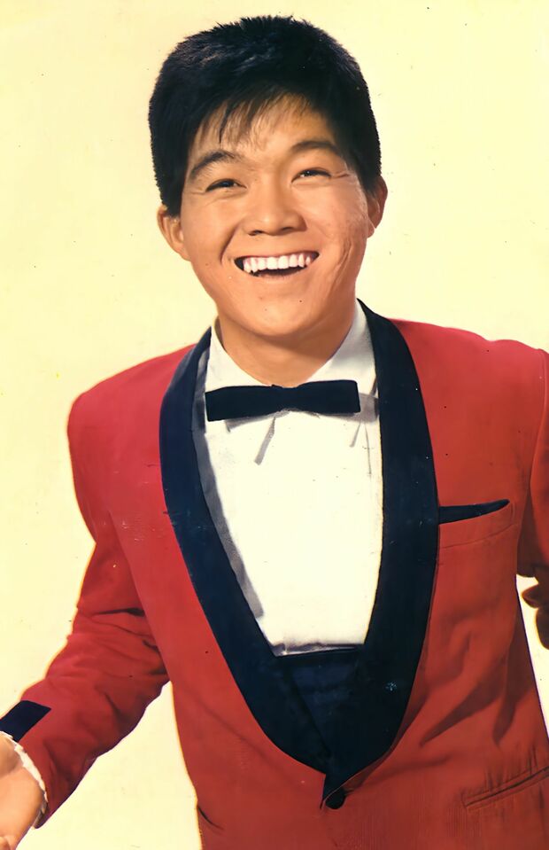 海外遠征も行った21歳のころの坂本九さん　（C）マナセプロダクション