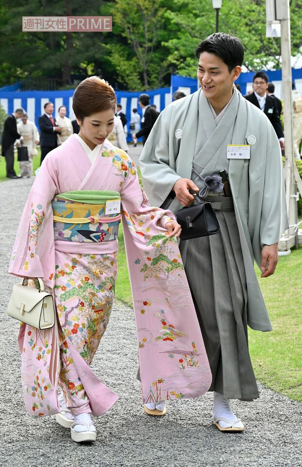 引退を発表した2026年4月17日の午後、春の園遊会に出席して天皇、皇后両陛下らと言葉を交わした三浦璃来と木原龍一
