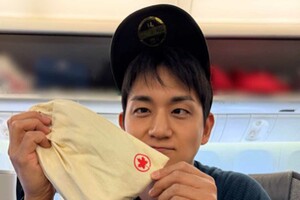 機内でYouTubeの動画編集をしていたことを明かした“りくりゅう”ペア（三浦璃来公式Xより）