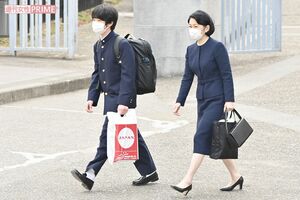 筑附の説明会に参加された悠仁さまと紀子さま