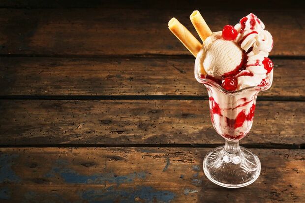 パフェはフランス、サンデーはアメリア