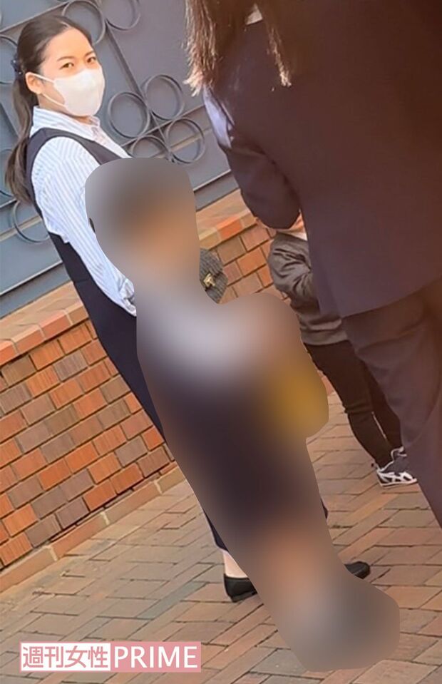 知人親子との再会に、頬を緩ませる守谷絢子さん