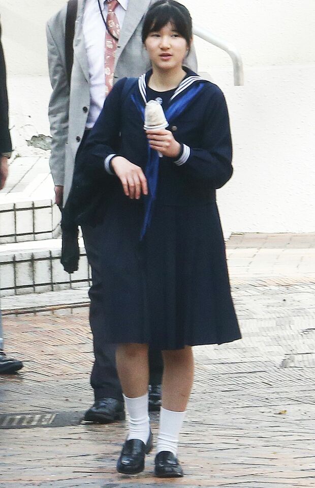 ’16年春ごろには友達とアイスクリームを買って、おいしそうに召し上がっていたが……