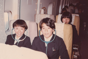 成田高校の修学旅行で初めて飛行機に乗り九州へ。厳しい練習から離れ、普通の高校生活を楽しむ