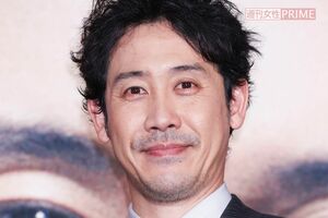 『NHK紅白歌合戦』では3年連続で司会を務めるなど多彩な才能を持つ大泉洋