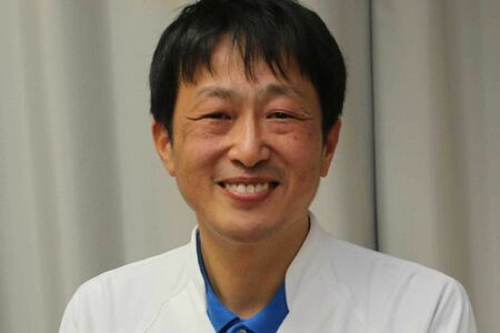 鴫原良仁先生　認知症サポート医、脳科学者。北斗病院精密医療センターセンター長、十勝リハビリテーションセンター「もの忘れ外来」医師。『脳科学者でもの忘れ外来医師が教える認知症はけっこう良くなる』（河出書房新社）が発売中。