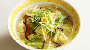 ゆず塩ら～めん（640円／税込み）。爽やかなのに、うまみが抜群！