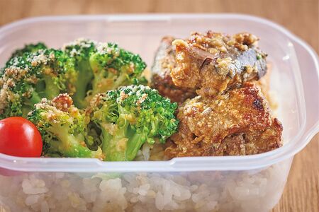 さばとブロッコリーのチーズ焼き弁当