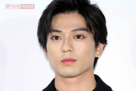 新田真剣佑、今度は逆三角形ボディになって撮影中!『少年ジャンプ』作品の実写化映画で演じる“マッスル”…
