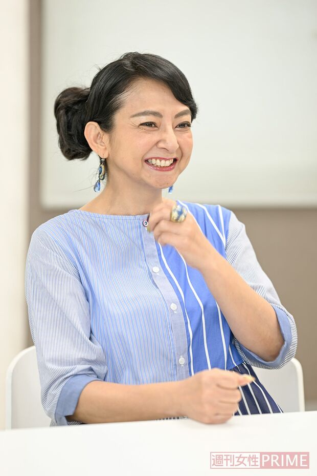 10年続く「うつ」「認知症」がテーマのラジオ『ひだまりハウス』。「神様にテーマにしなさいと言われたんでしょう」と笑う　撮影／渡邉智裕