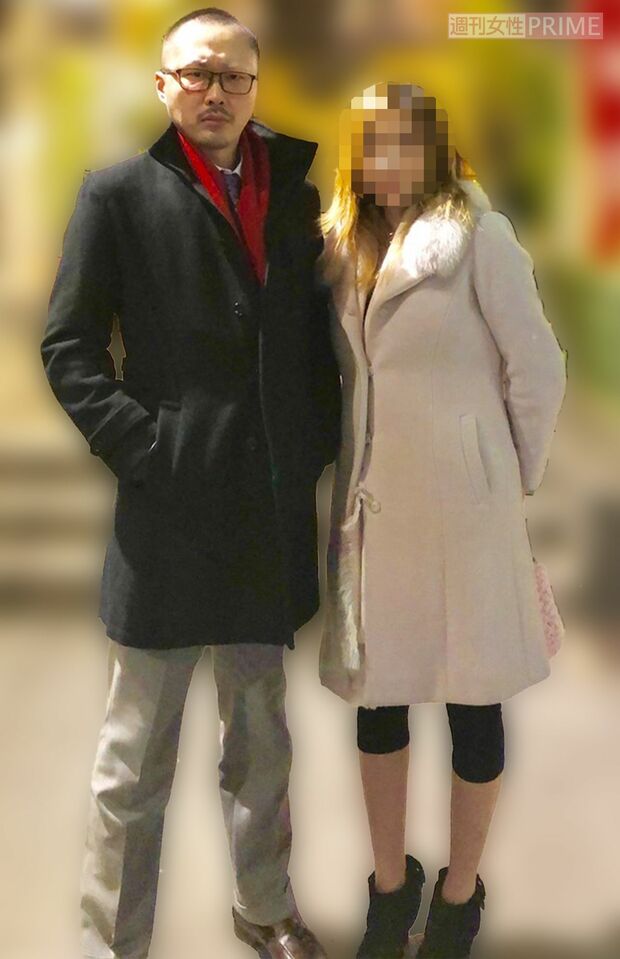 殺害された山中健司氏（左）と妻のユキさん（仮名・右）