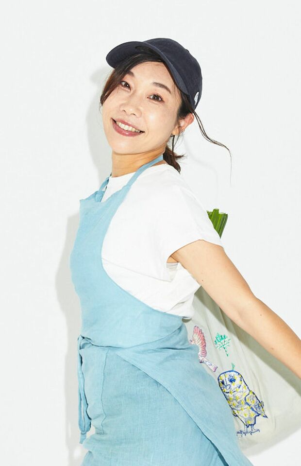 にーよんさん●5児の母。妊娠・出産を繰り返し20Kg増。ダイエットとリバウンドからの回復をInstagramで公開。フォロワーとダイエットする「によ部」も。著書に『ダイエット母さん、20Kgの脂肪をちぎり捨ててみた。』（KADOKAWA）。（写真提供／KADOKAWA）