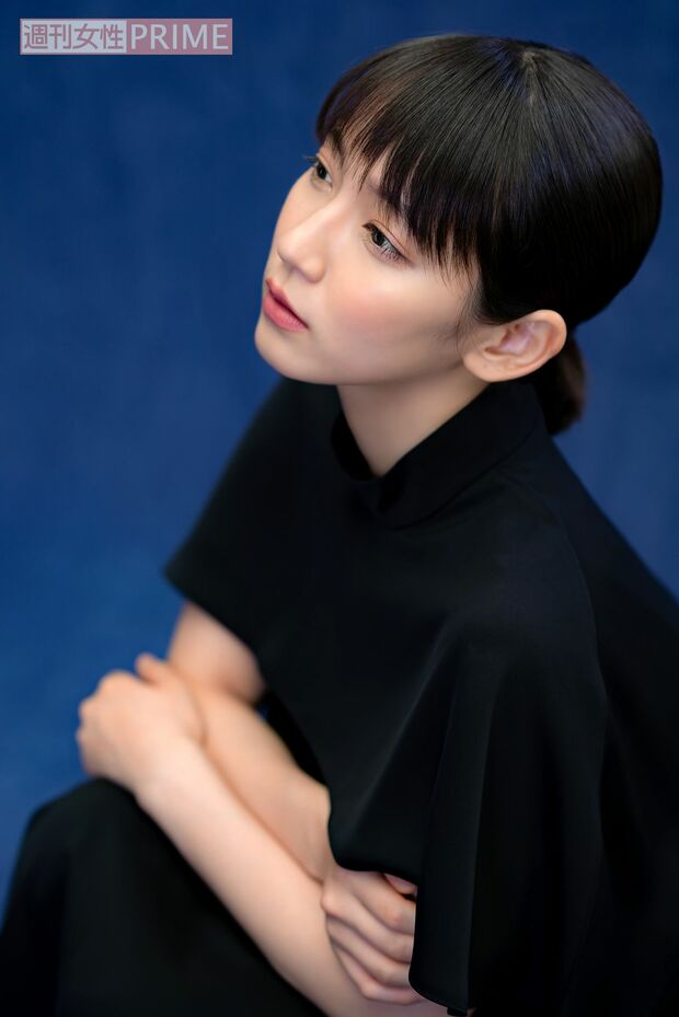 吉岡里帆　撮影／佐藤靖彦