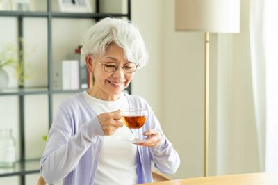 スーパーにある“あの食材”が特効薬? 梅雨独特の倦怠感・頭痛に効く、体調が整う“薬膳茶”レシピをプロ…