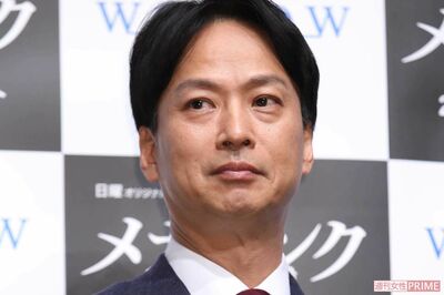 椎名桔平、前髪下ろし&サングラスの“激変ショット”に「どこぞのアイドルかと」61歳の近影にファン騒然