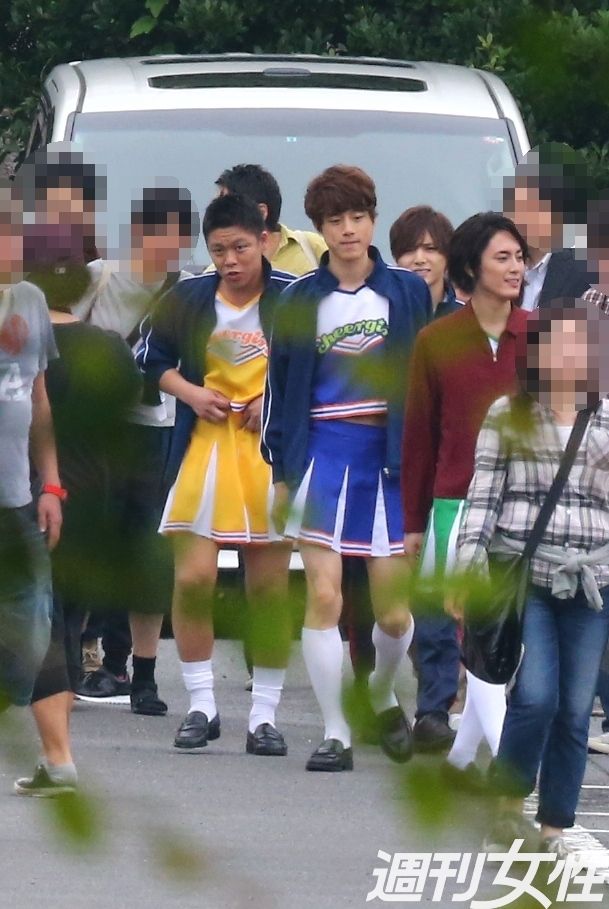 波瑠と熱愛報道の坂口健太郎のチアリーダー姿を目撃！