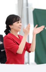 佐賀県で行われた国民スポーツ大会のスポーツクライミング競技をご覧になり、拍手で応援（2024年10月14日）