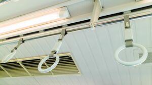 埼京線は防犯カメラを車内に設置した