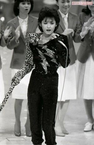 アイドル歌手時代の三原じゅん子（1982年）