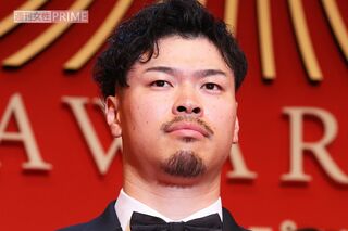 目撃撮】Netflixドラマでムロツヨシと夫婦役の吉高由里子、撮影現場で