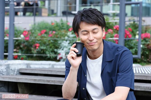 多肉植物が大好きだという三上真史さん