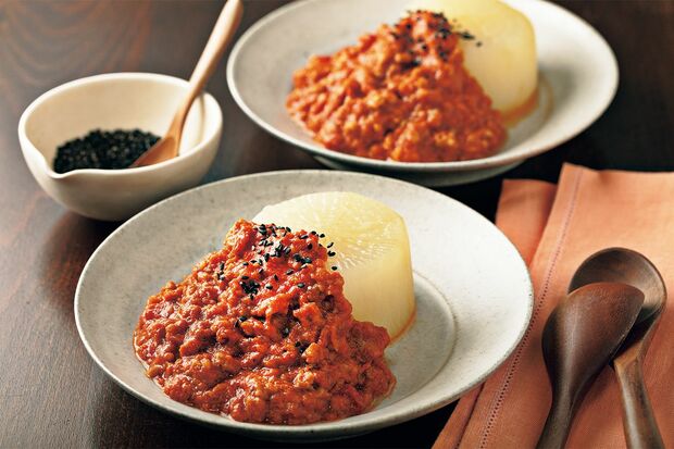 ふろふき大根のごまトマトソース