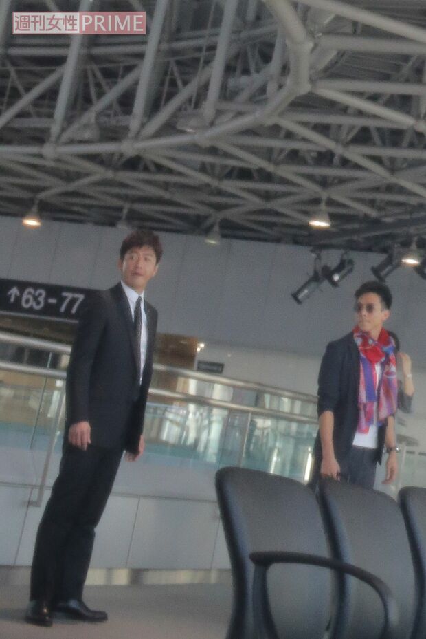 '18年の第一弾では、都内の商業ビルでロケが行われていた。写真左から、木村拓哉と満島真之介