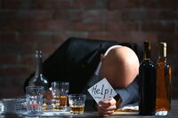 二日酔いは避けられる!お酒の席で超簡単にできる “疲れないカラダ” 作り
