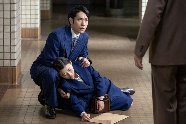 妊娠と過労、日本初の女性弁護士としての重責。倒れる直前の寅子に、桂場は「怒りが染みついている」（C)NHK