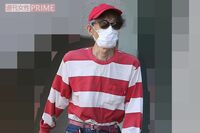 楳図かずお、マスク着用でも上から「赤・白・赤」の並びは決して崩さぬ徹底ぶり