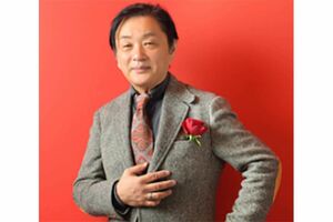 紫綬褒章の受章経験もある小池修一郎氏(宝塚歌劇団公式HPより)