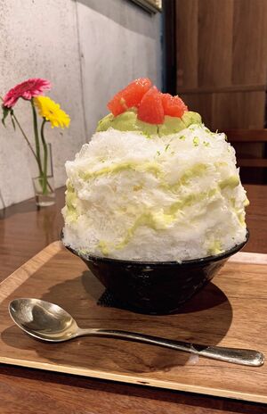 アボカドとレアチーズのこおり/1900円