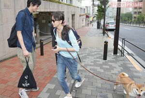 2014年６月、犬の散歩に出かける東出昌大、杏カップルを直撃