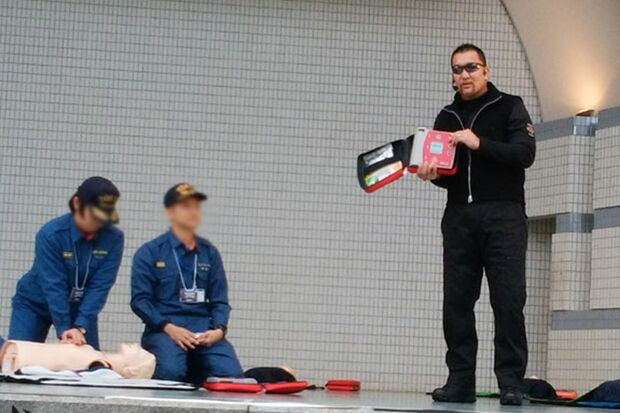 代々木公園『トラックフェスタTOKYO 2016』で東京消防庁、渋谷消防署協力のもと『蝶野正洋AED講座』開催　写真提供：アリストトリスト